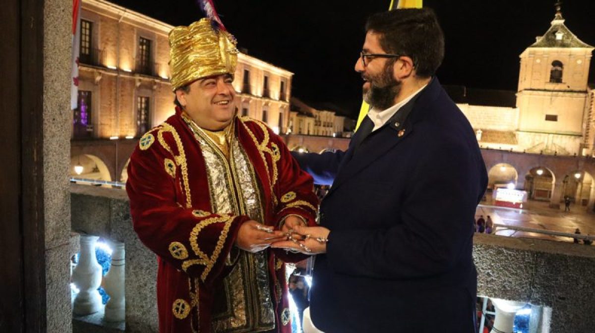 Entrega de llaves de la ciudad al emisario de los Reyes Magos