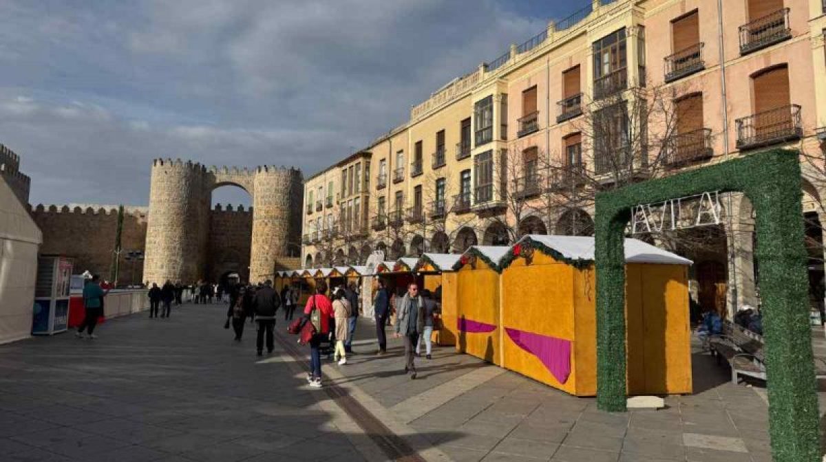 Feria Navideña y atracciones infantiles