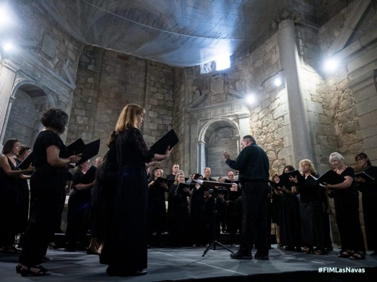 CONCIERTO CORAL. Alumnos de la Semana Internacional de Canto - Zenobia Música. Director: Rupert Damerell 