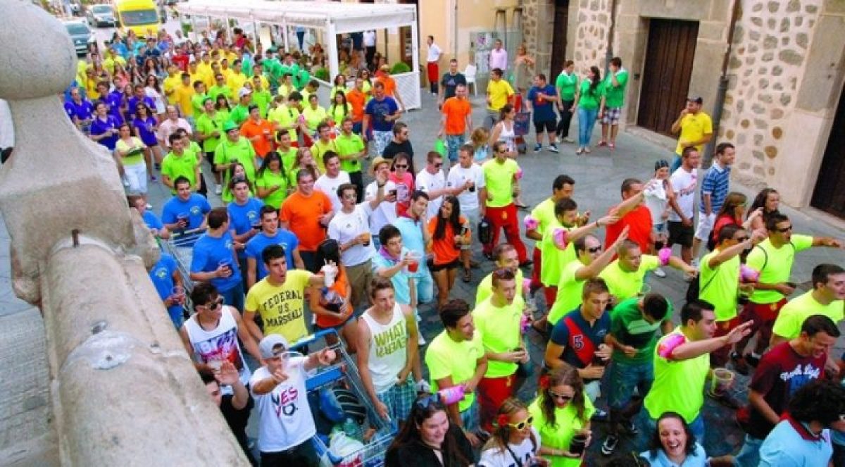 Concentración y pasacalles de las Peñas